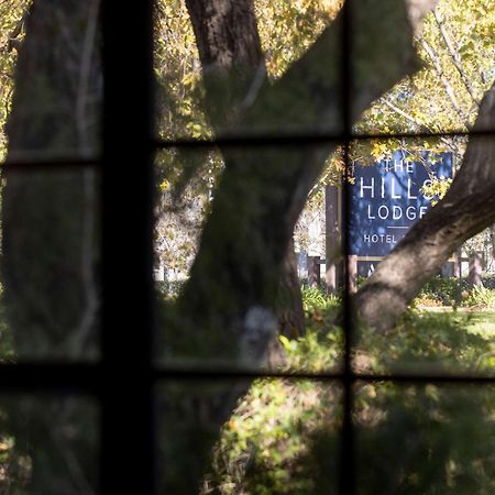 Peppers The Hills Lodge Castle Hill Exterior foto
